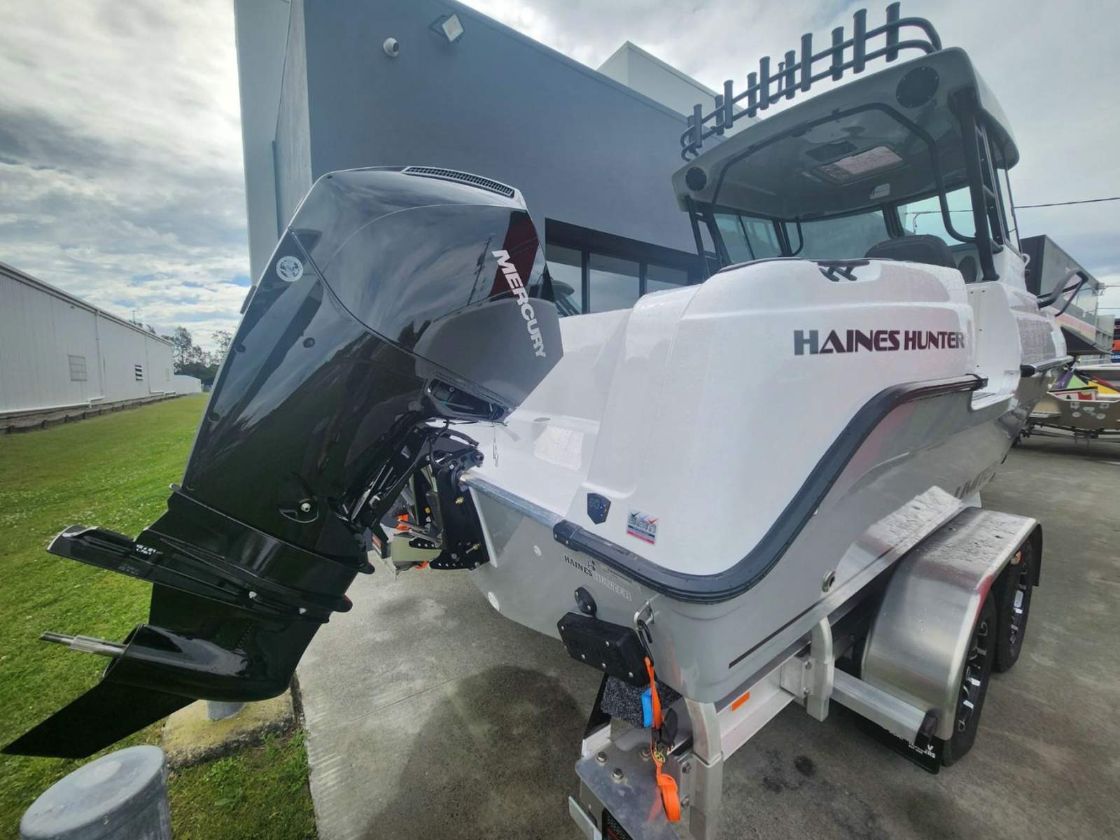 New Haines Hunter 675 Enclosed
