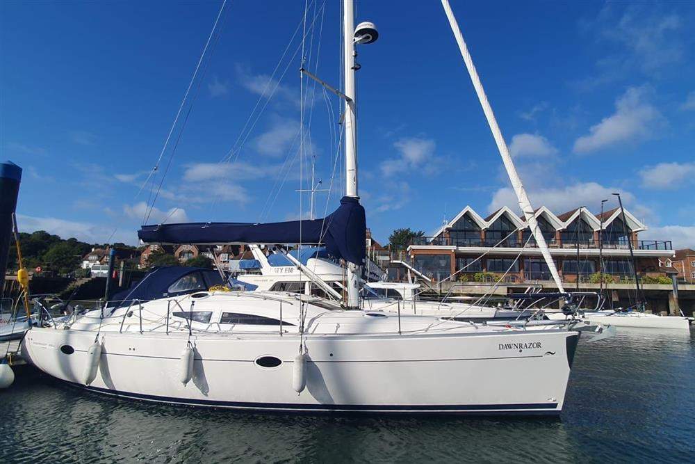 Elan 348