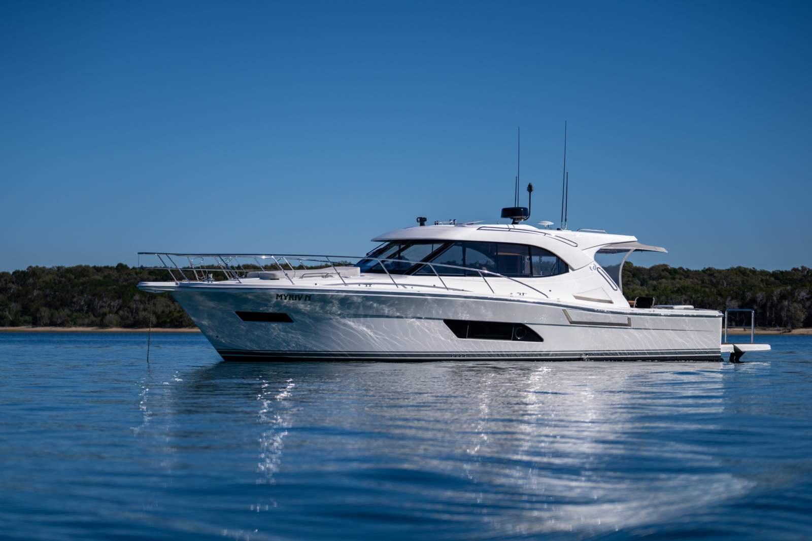 Riviera 445 SUV