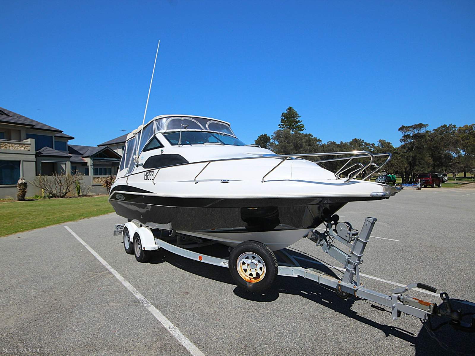 Whittley CR 2180 SD *** GREAT FAMILY BOATING *** $ 52,900 ***
