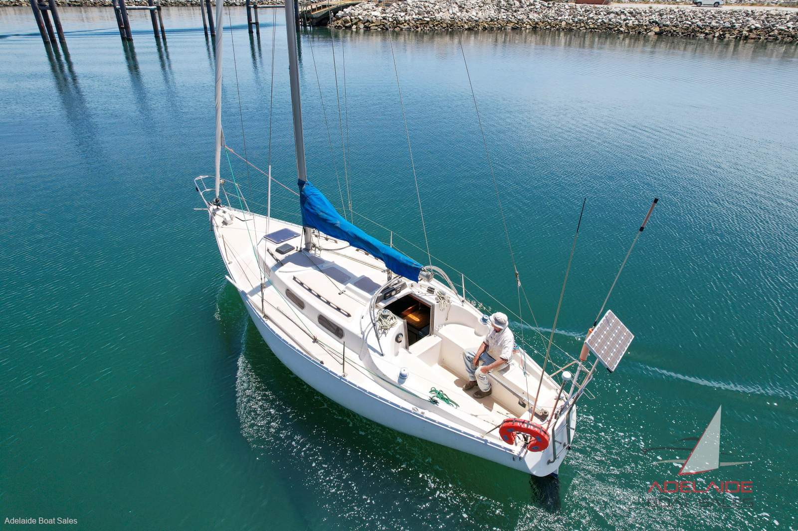 Lexcen 32 Cruising Yacht + New rigging