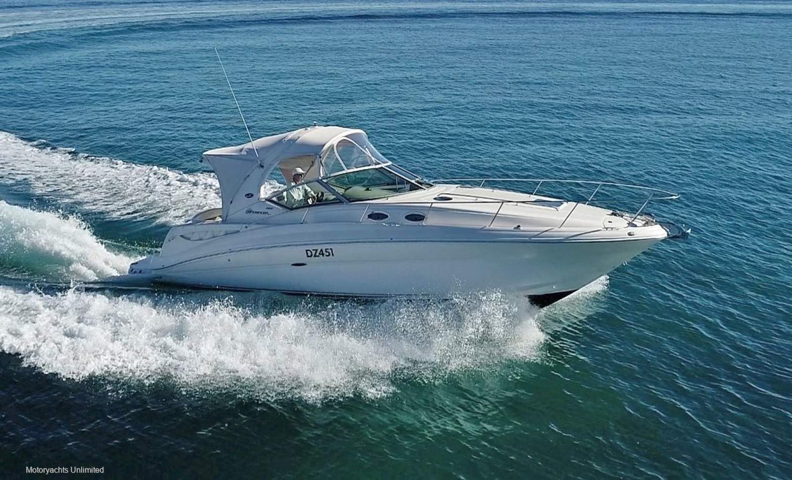 Sea Ray 355 Sundancer Good service history and well presented
