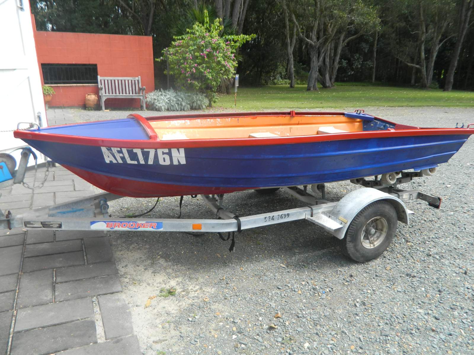 3.6 M (12 feet) aluminium tinny