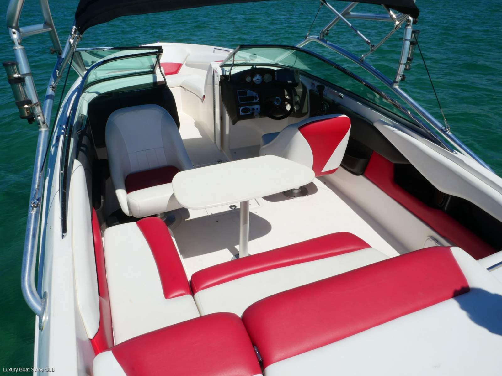 Regal 2200 Bowrider