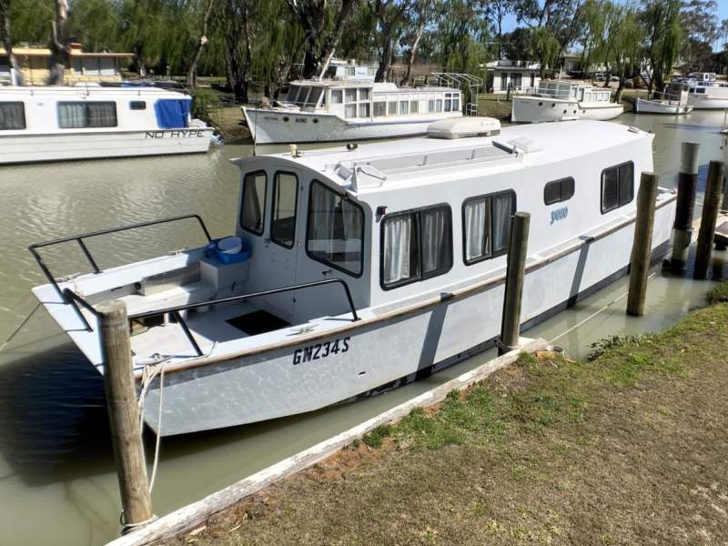 "YOLO" Trailerable One Bed Houseboat, Great Value.