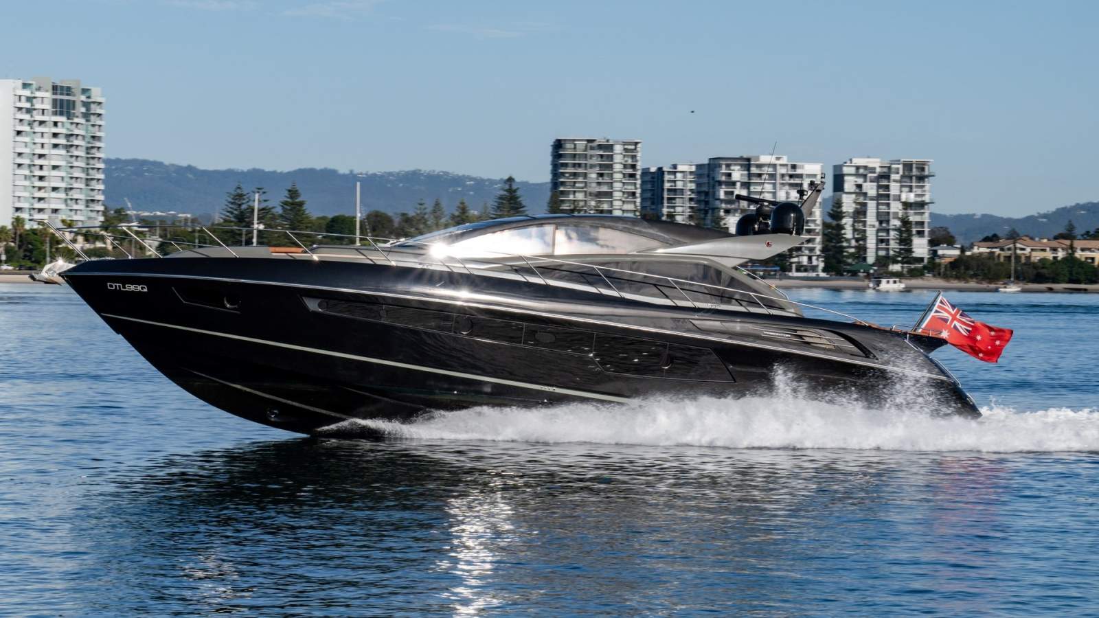 Sunseeker Predator 68