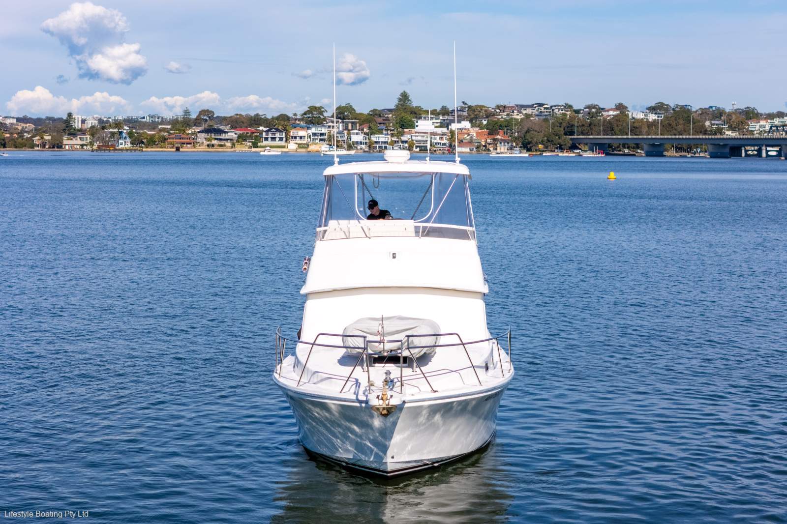 Caribbean 35 Flybridge Cruiser Caribbean 35 Flybridge Cruiser