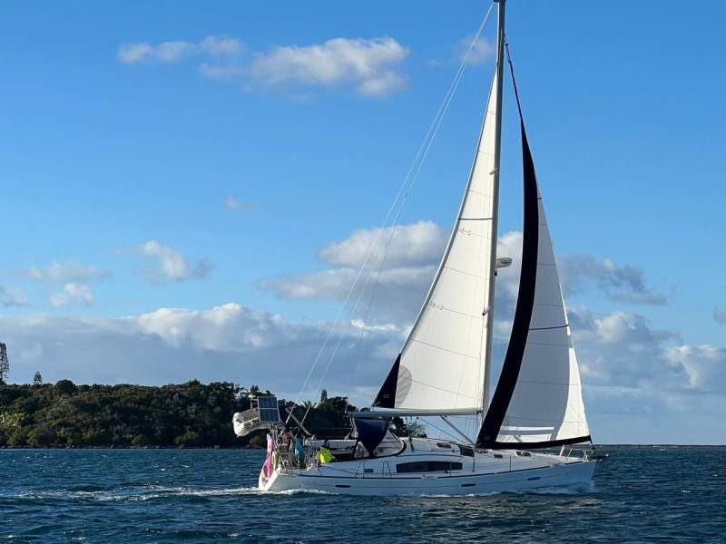 Beneteau Oceanis 40 Very well kept and upgraded