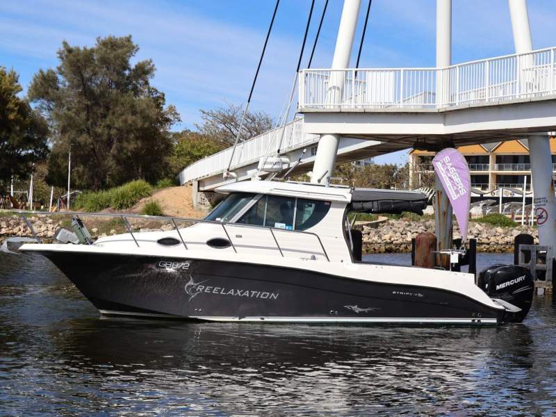 Seaswirl Striper 2901 WA - Offshore Ready!