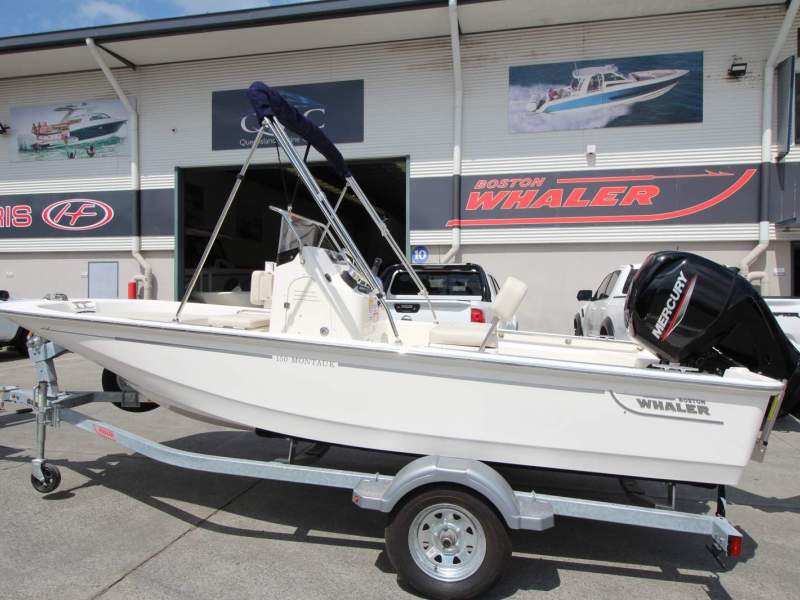 Boston Whaler 150 Montauk Centre Console