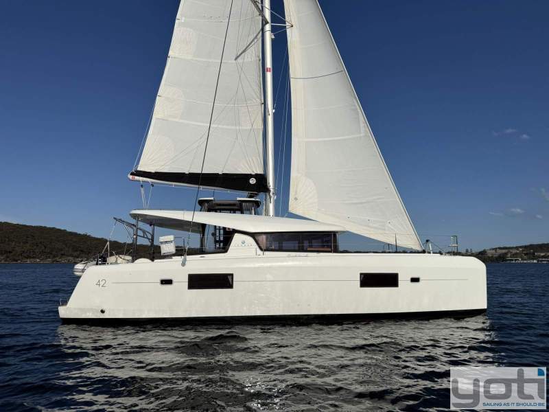 Lagoon 42
