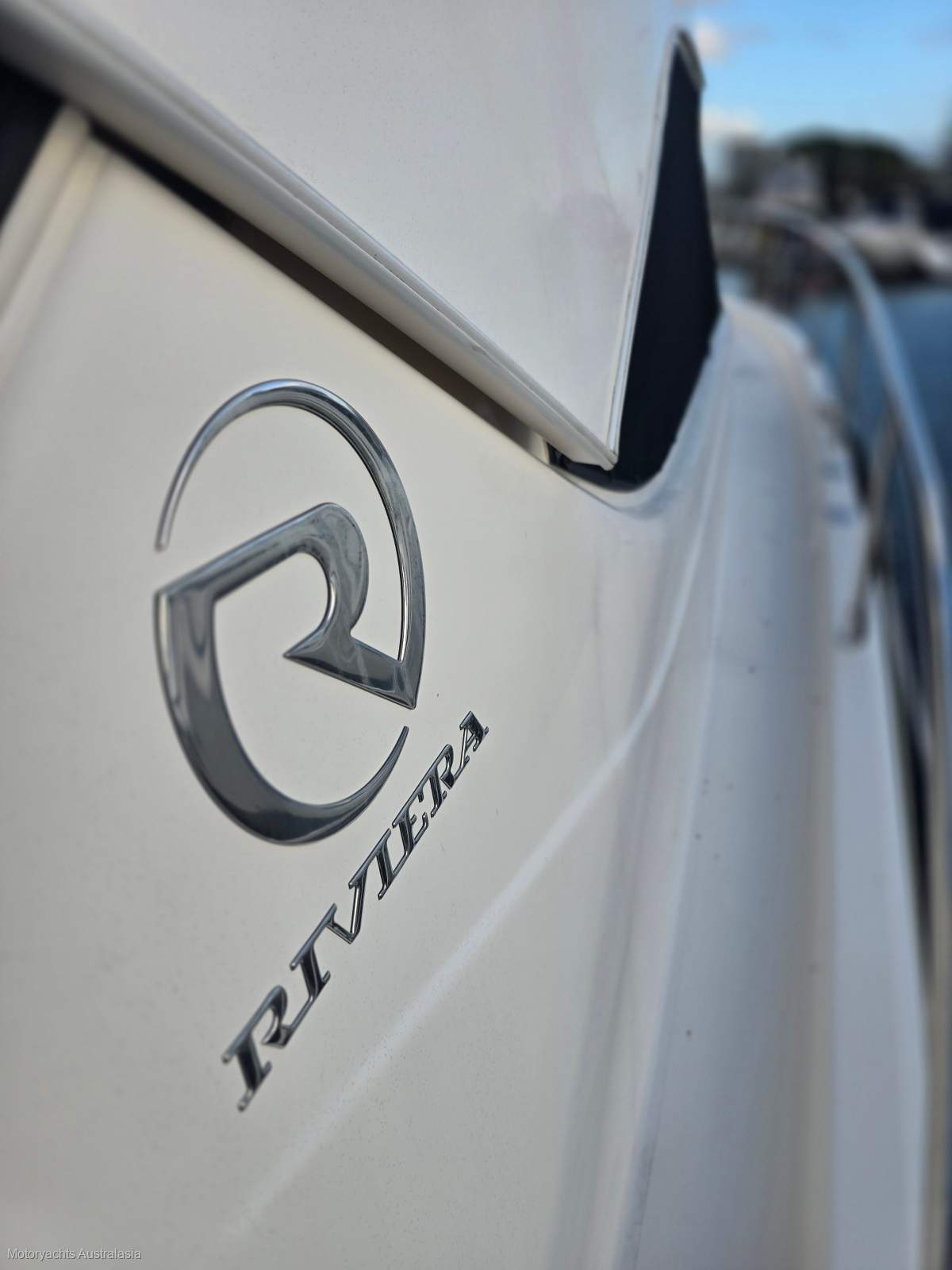 Riviera 3600 Sport Yacht Series 11