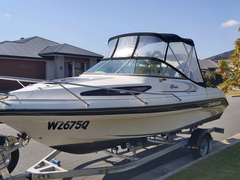 Huntsman 585 Half Cabin Cruiser