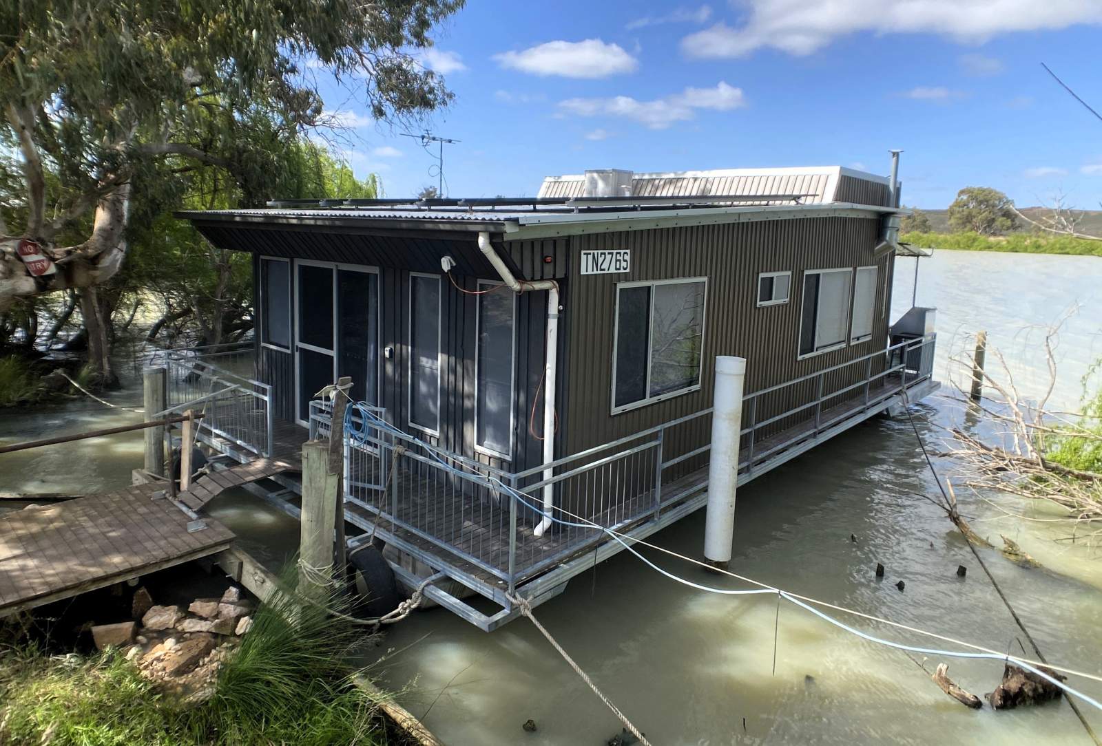 "Bucket List" 2022 Two Deck Rear Living Houseboat.