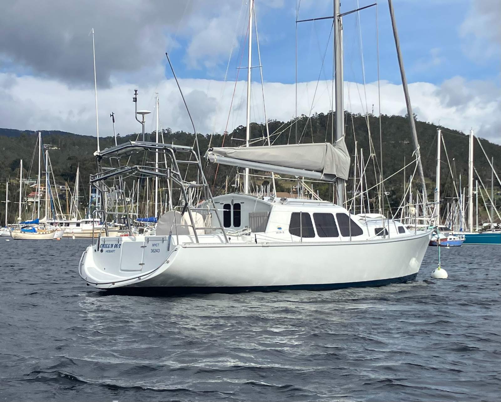 Huon Pilothouse Motor Sailer 2007 "Chill'n Out" (37')