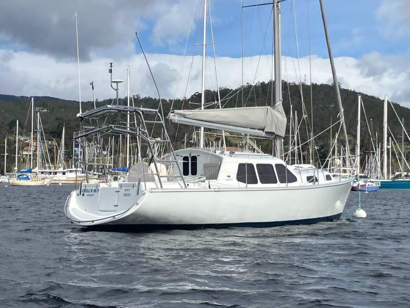 Huon Pilothouse Motor Sailer 2007 "Chill'n Out" (37')