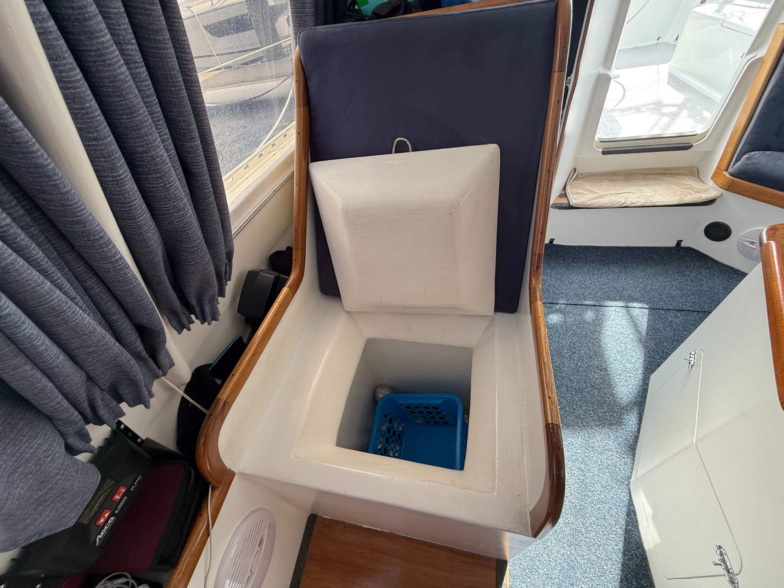 Huon Pilothouse Motor Sailer 2007 Chilln Out (37)