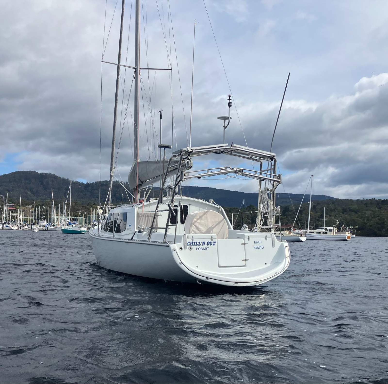 Huon Pilothouse Motor Sailer 2007 "Chill'n Out" (37')