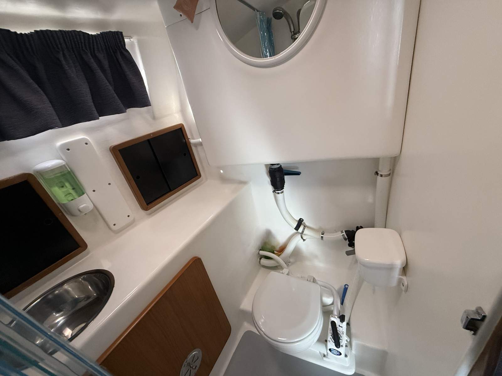 Huon Pilothouse Motor Sailer 2007 Chilln Out (37)