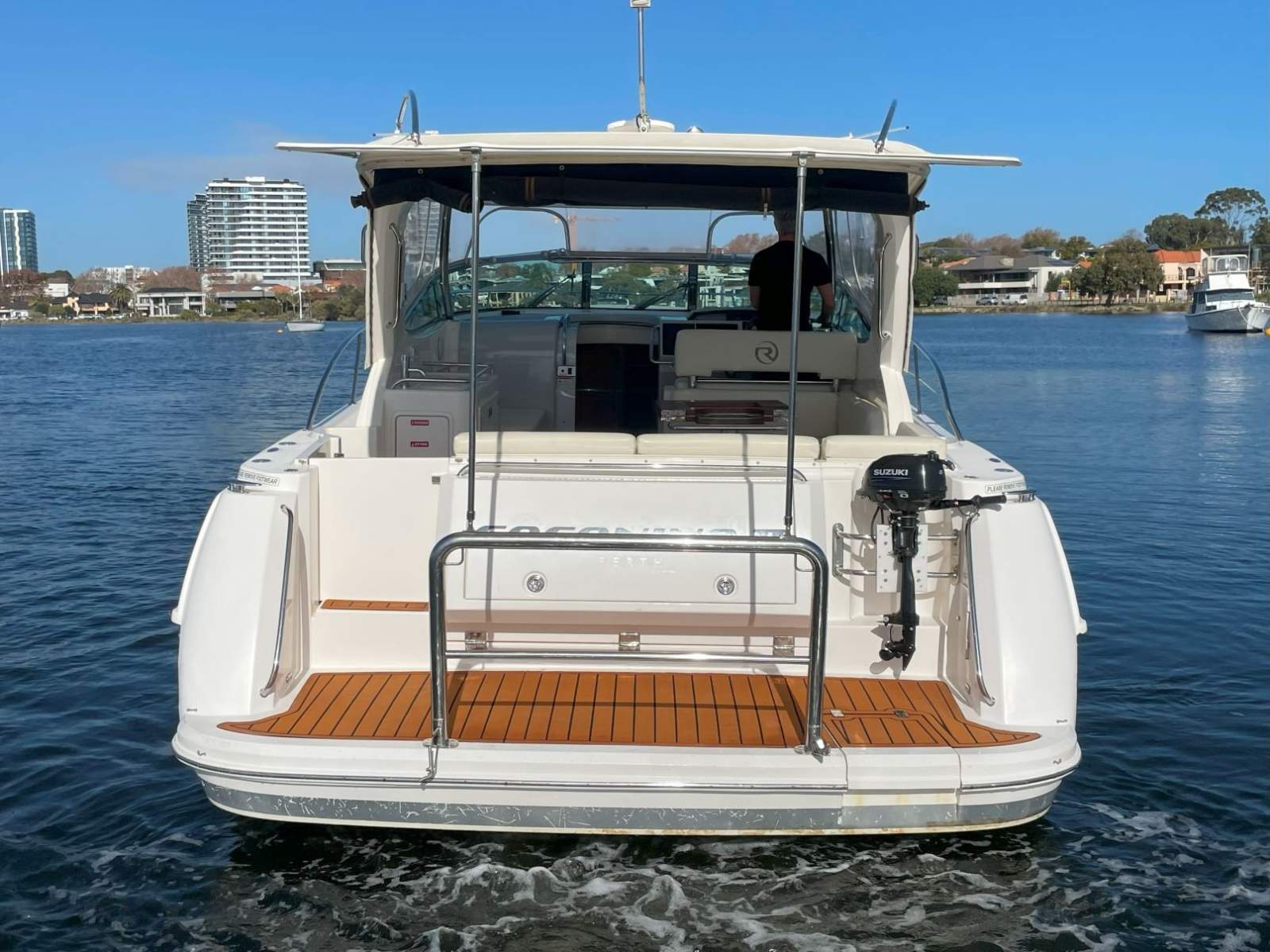 Riviera M400 Sports Cruiser
