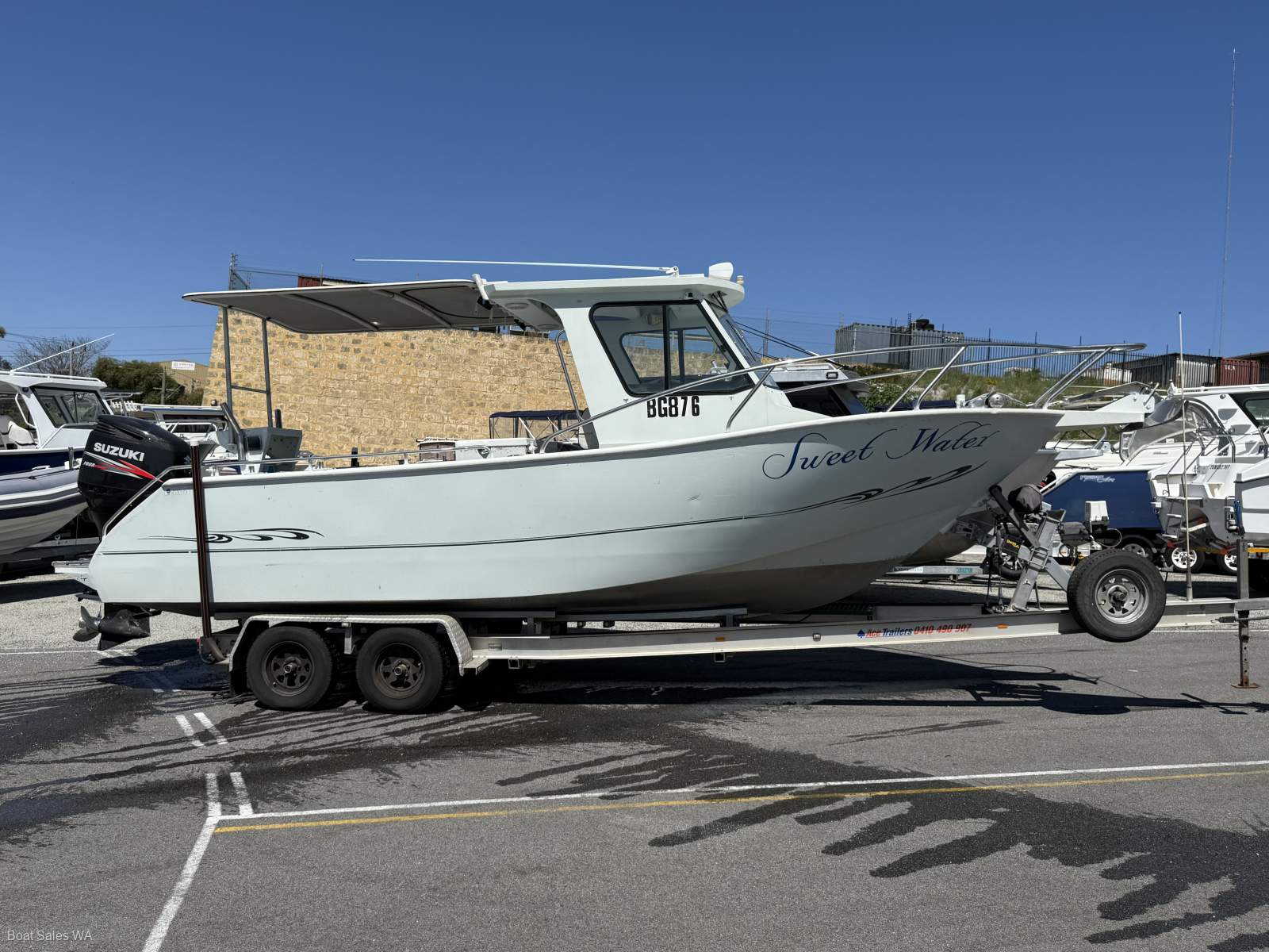Jackman 7.8 Center Cab Walk Around 2013 model 300hp Suzuki 4 stroke motor