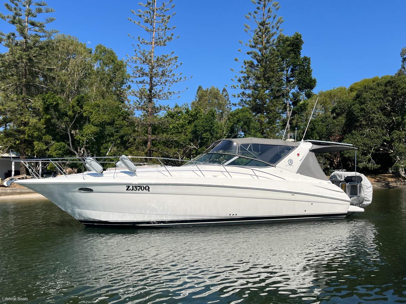 Riviera M370 - 2005MY