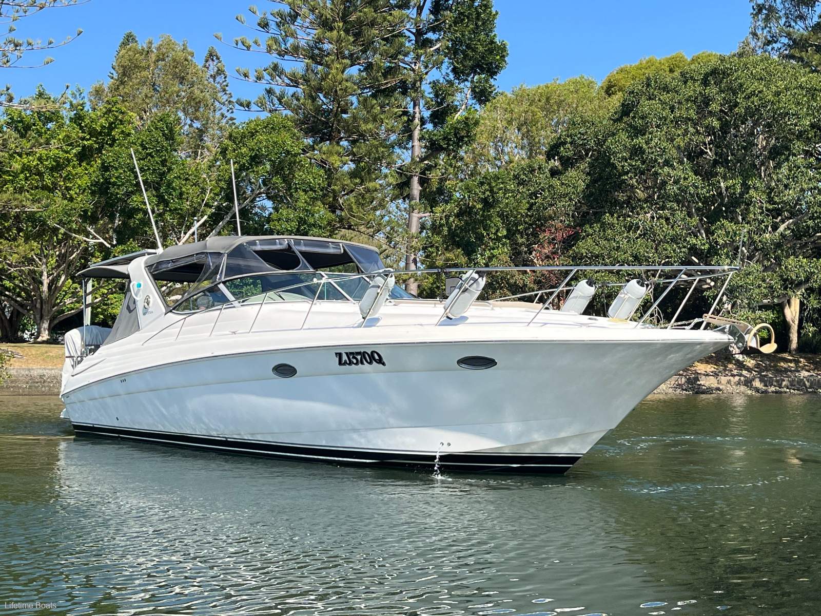 Riviera M370 - 2005MY