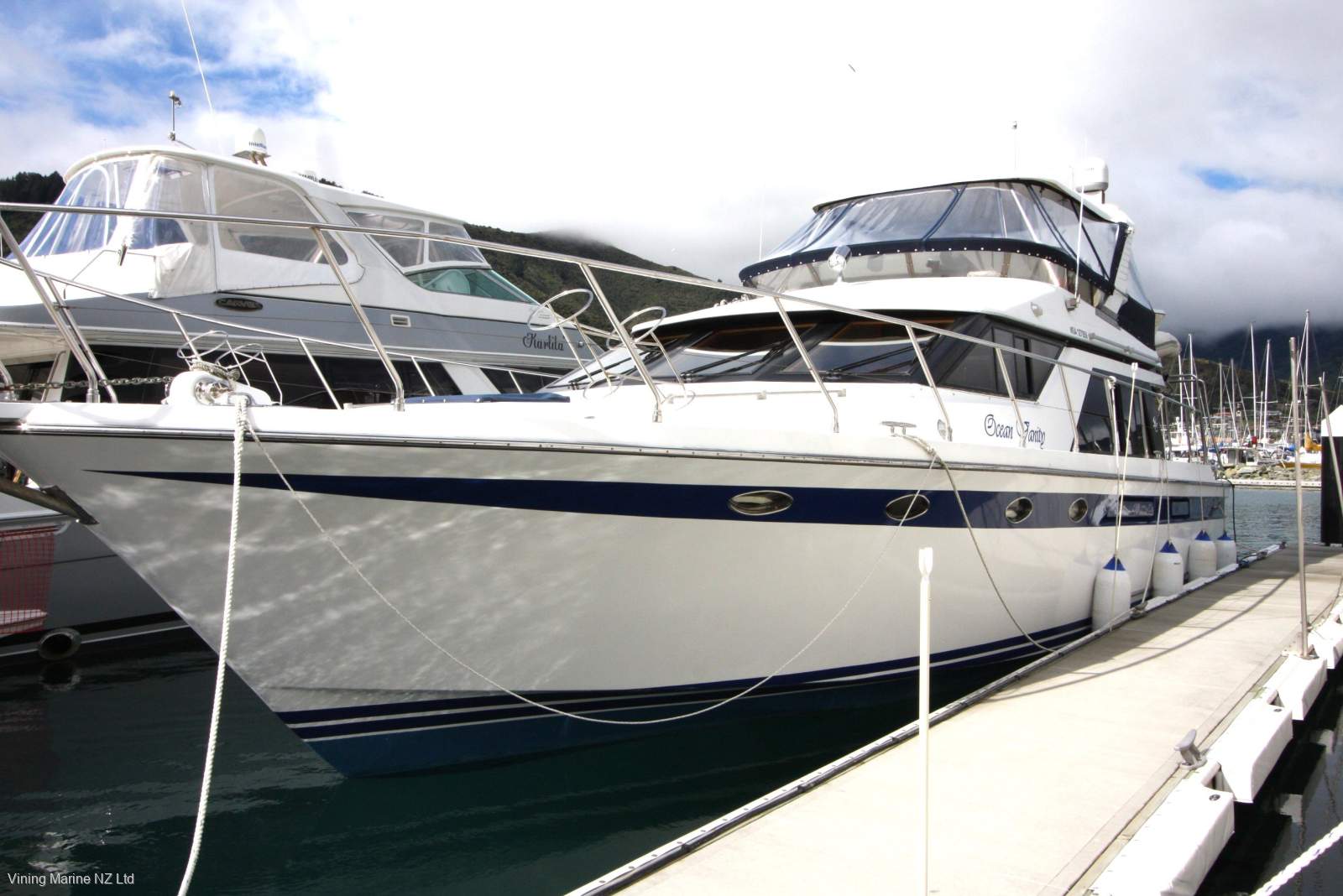 Ocean Alexander Pilothouse