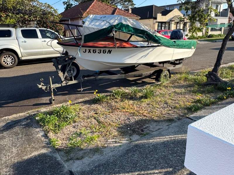 Savage 540 Runabout Hull Type o runabout