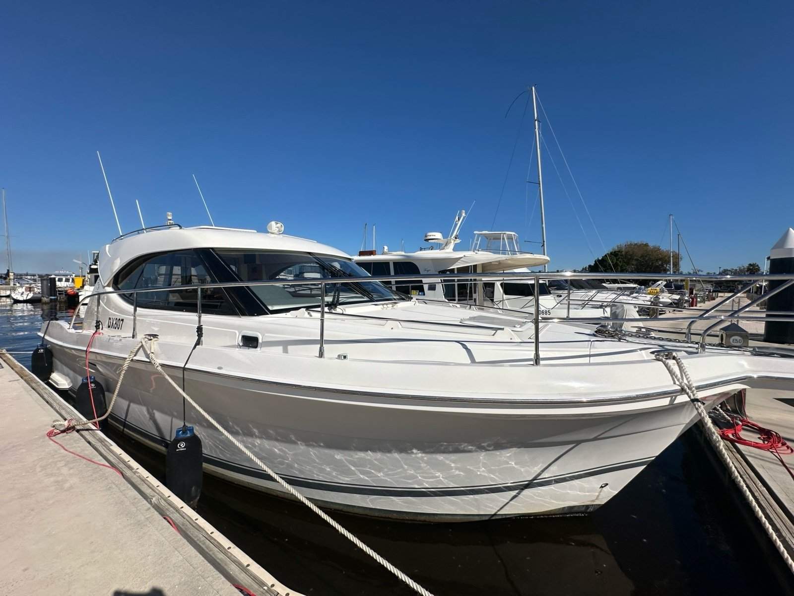 Riviera 3600 Sport Yacht