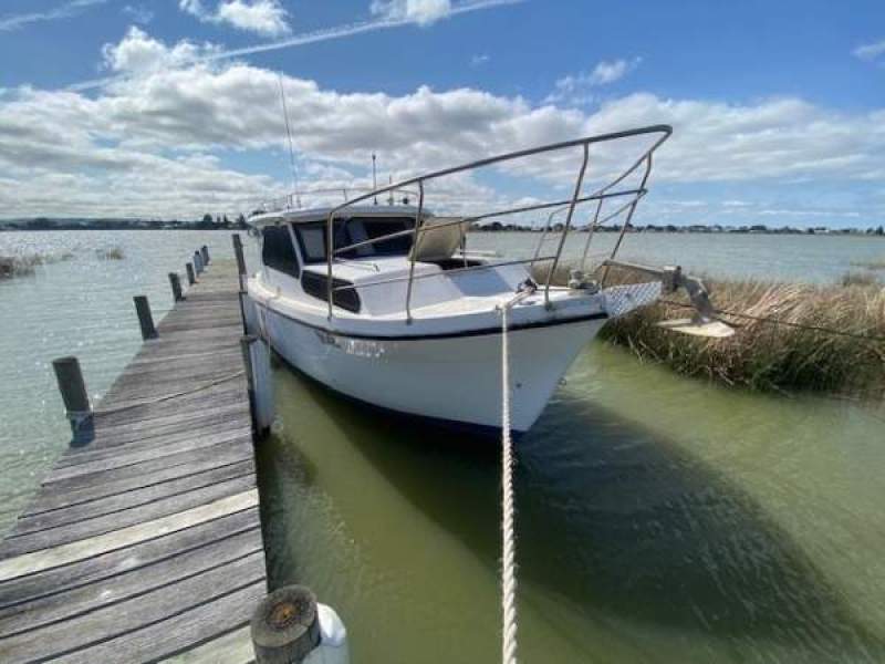 Cuddles 30 Sedan Comfortable cruiser based in Goolwa SA