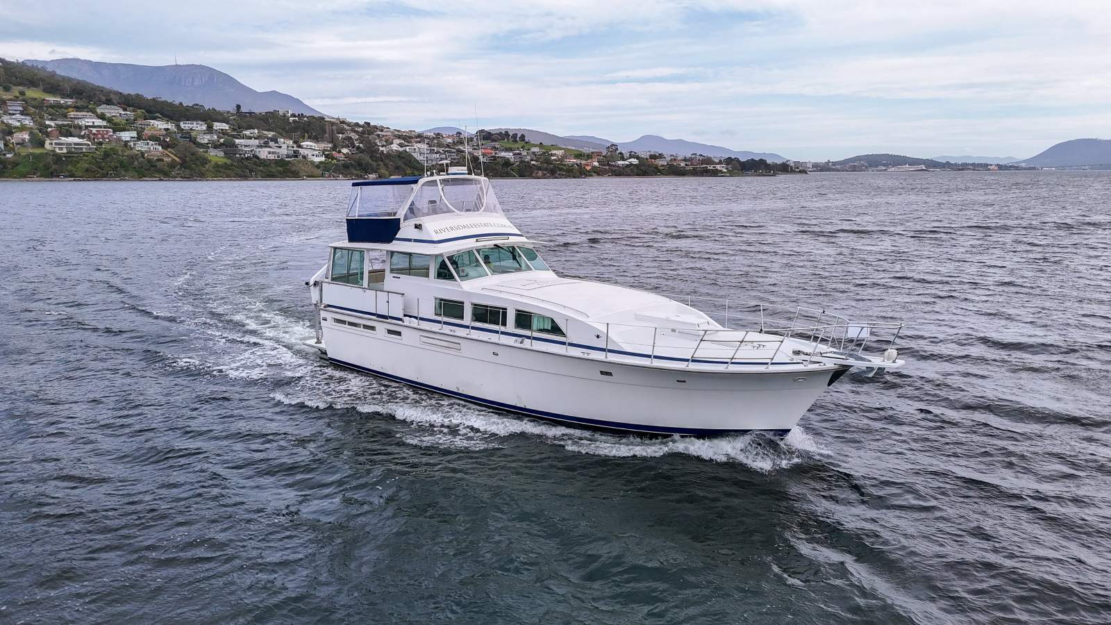 Bertram 58 Flybridge HUGE VOLUME, FULL-BEAM MASTER, GREAT LIVEABOARD!!