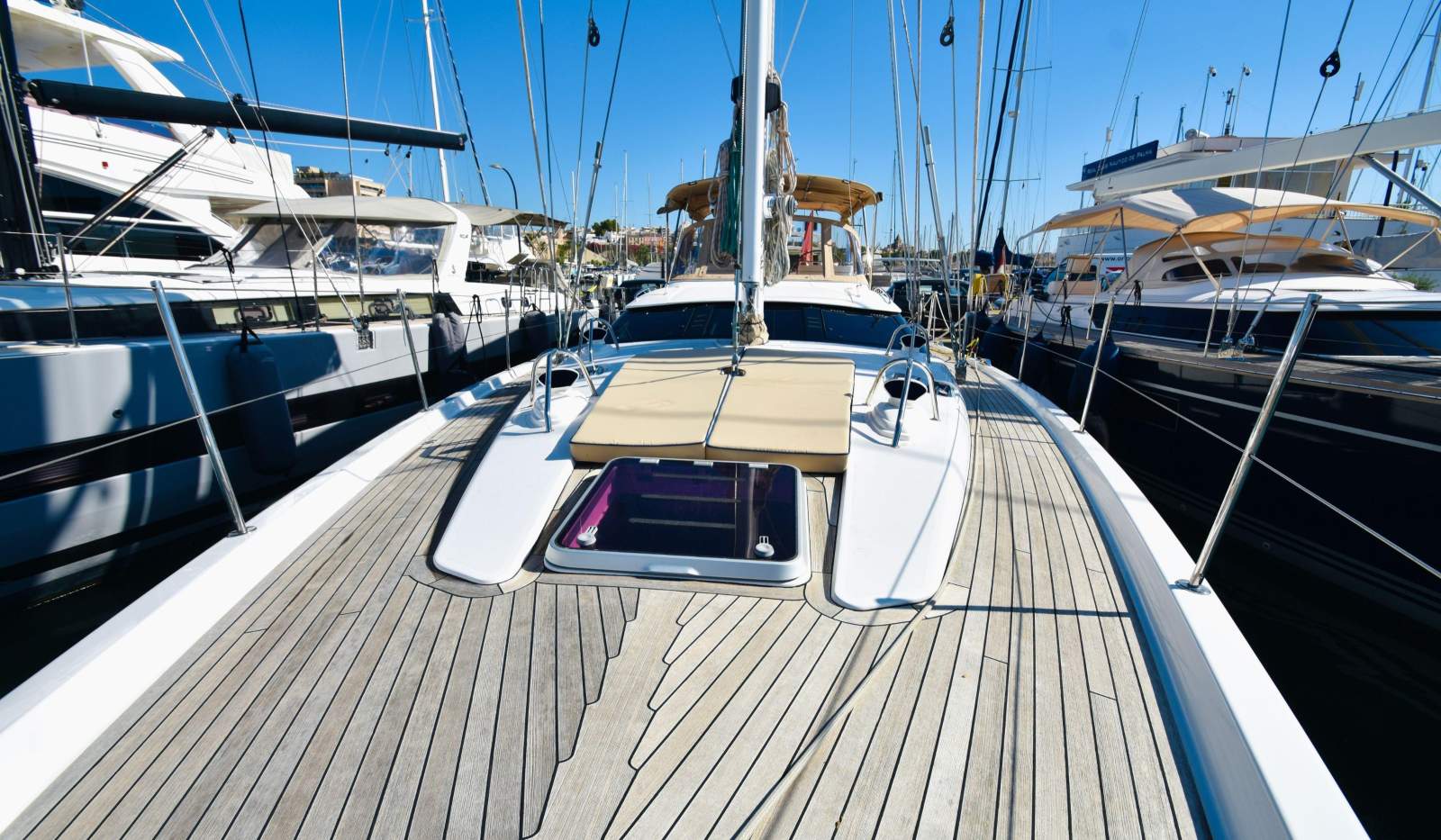 Oyster 575