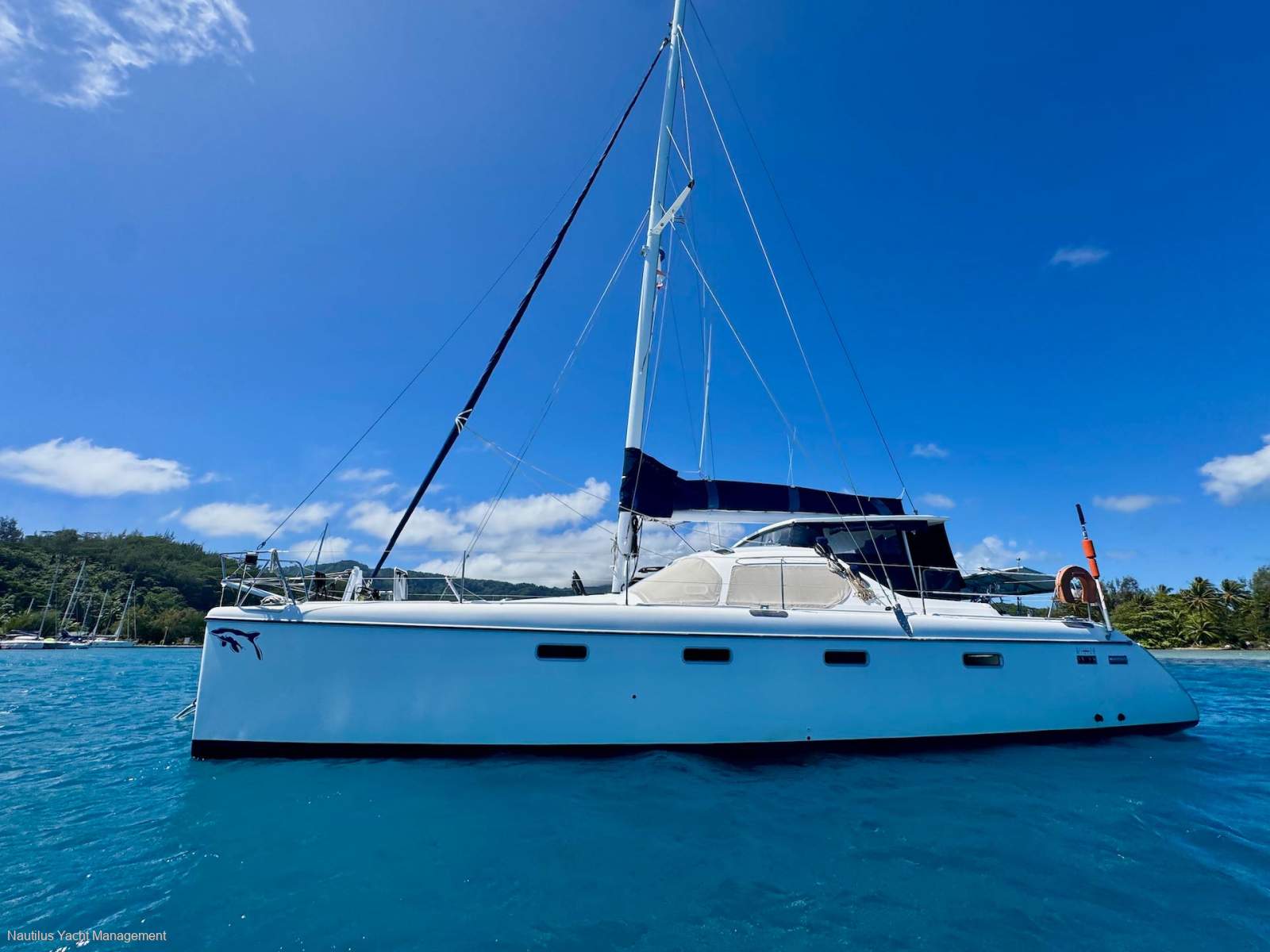 Privilege 435 Easy Cruise Model. 4 cabins / 2 hds.