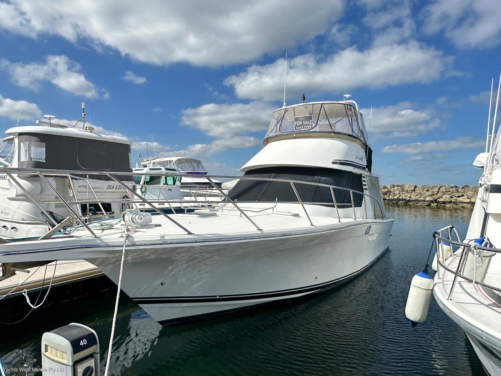 AM 38 Flybridge Cruiser " 2 x 2016 Iveco 450hp ":AM 38 by Yachts West ph 9335 7788