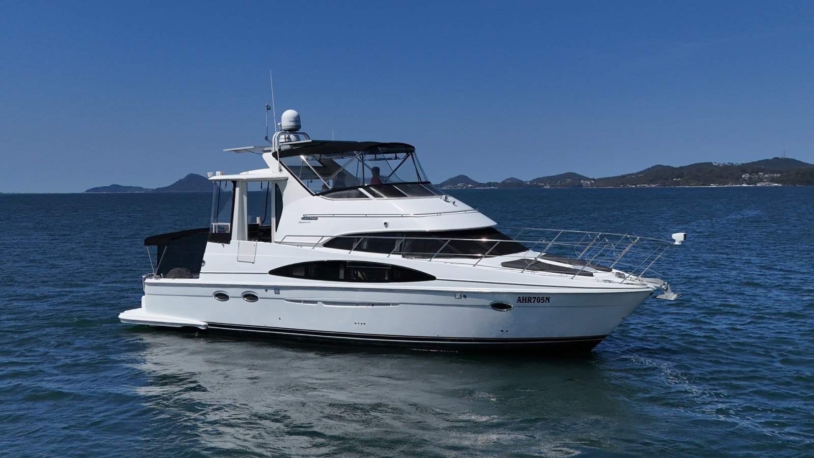 Carver 444 Motor Yacht
