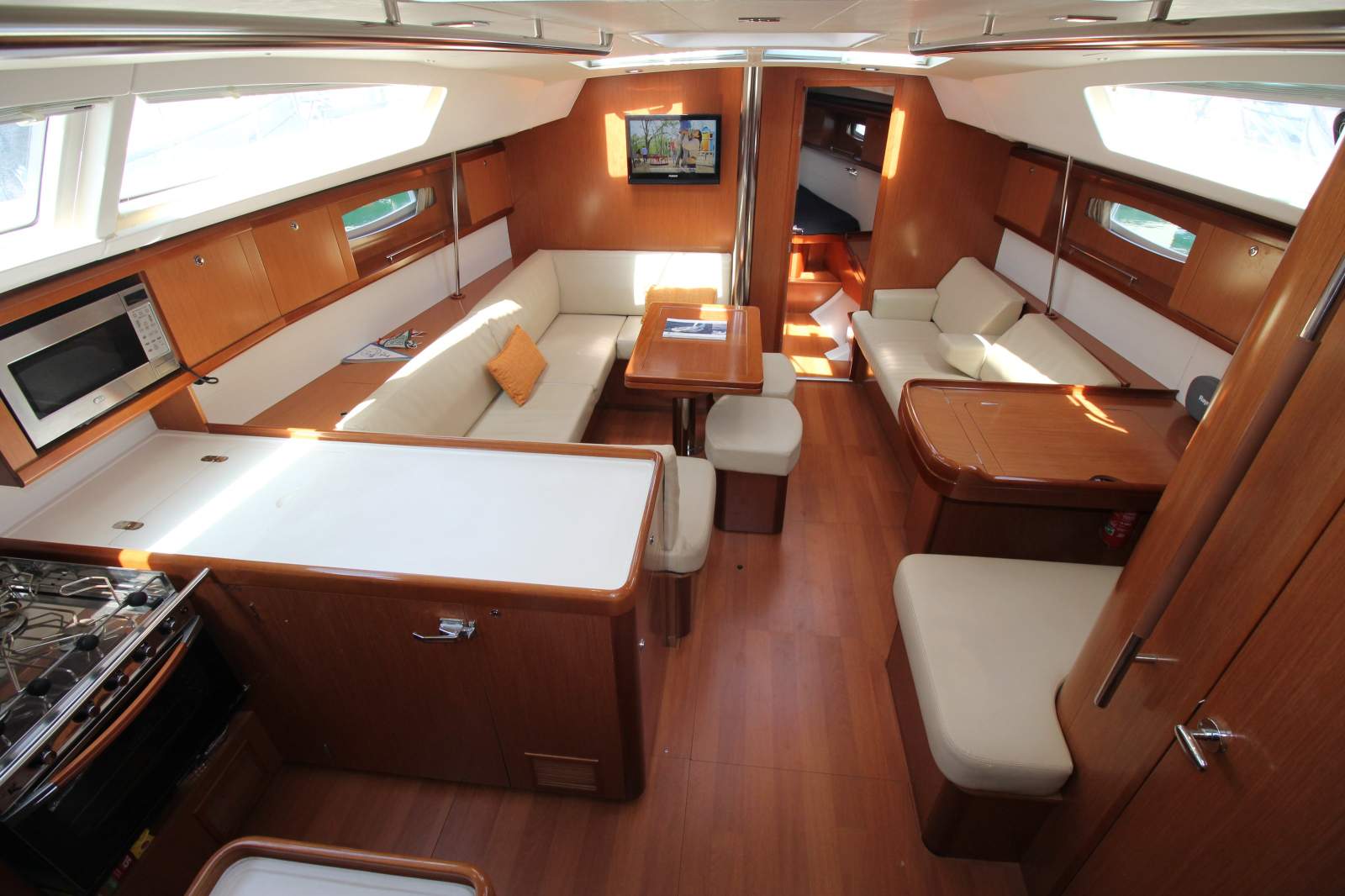 Beneteau Oceanis 46