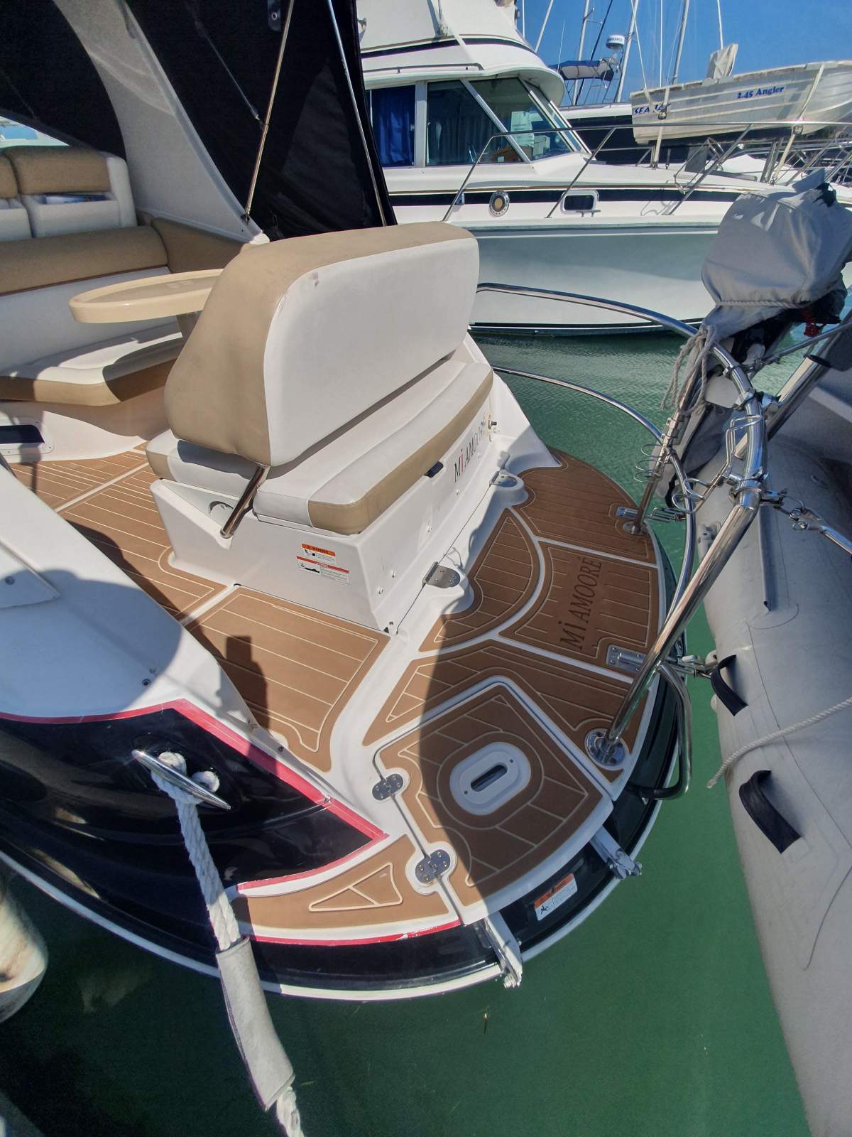 Four Winns V285