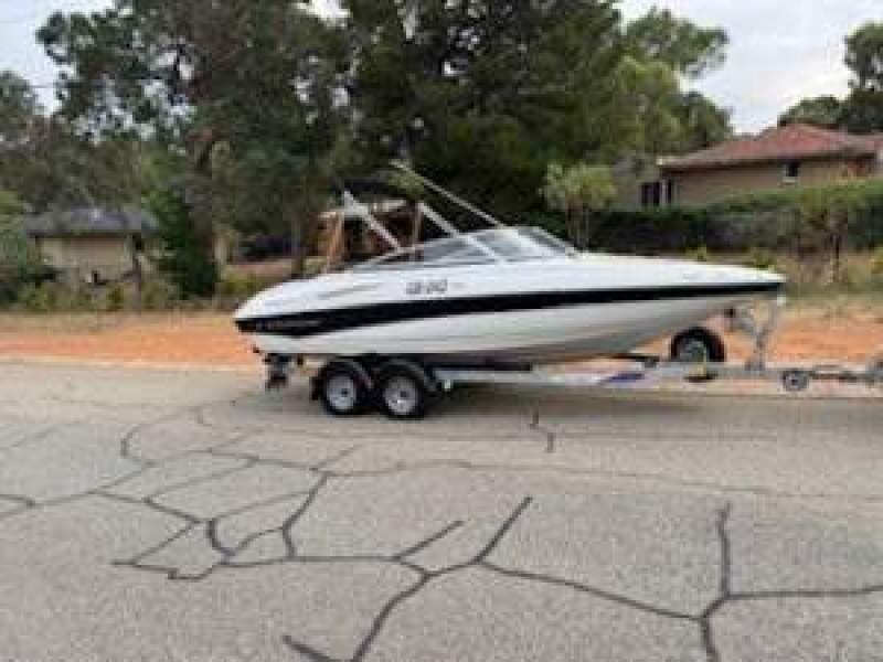 Crownline 19 SS Bow Rider