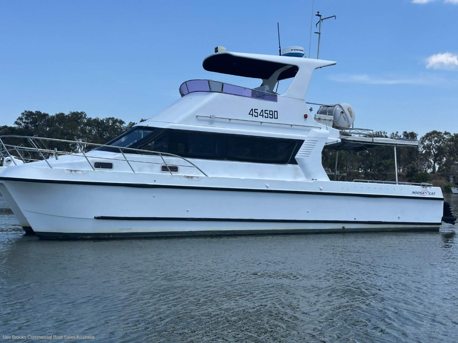 Noosa Cat 3900 Sports Fisher Noosa Cat Flybridge