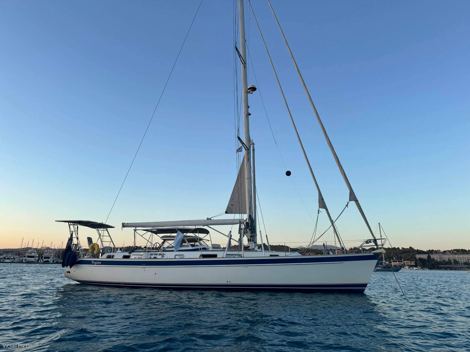 Hallberg-Rassy 54