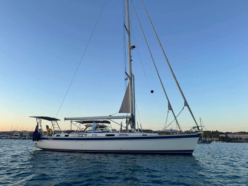 Hallberg-Rassy 54