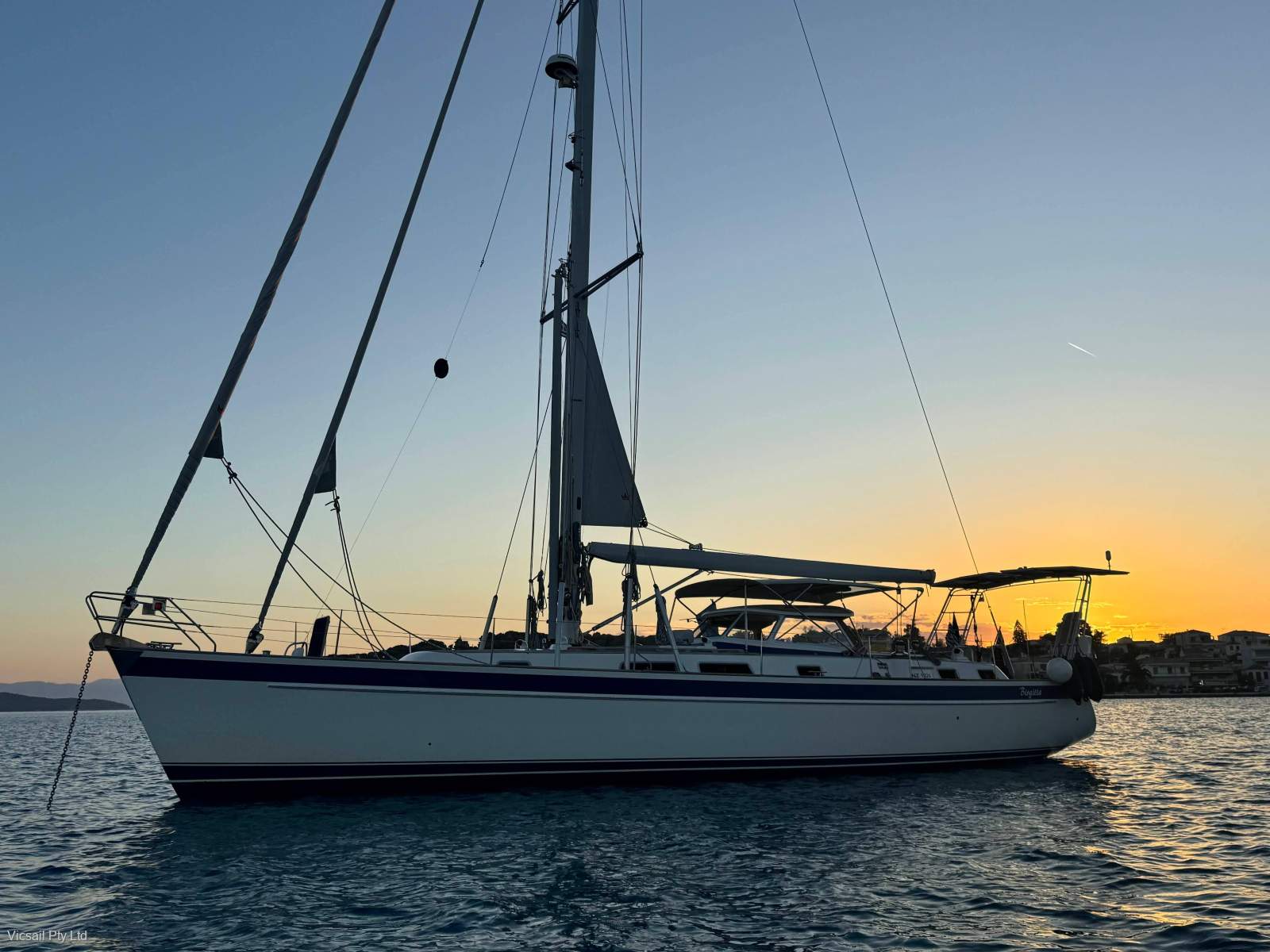 Hallberg-Rassy 54