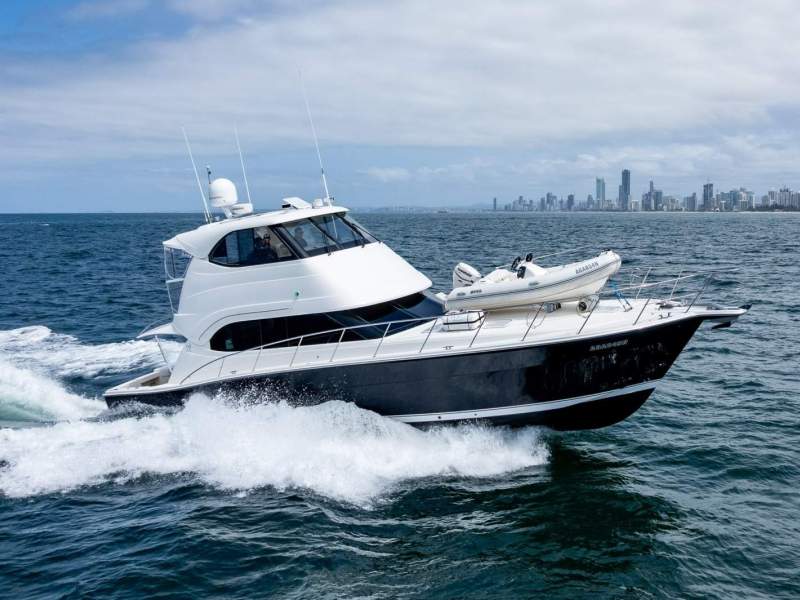 Riviera 51 Enclosed Flybridge