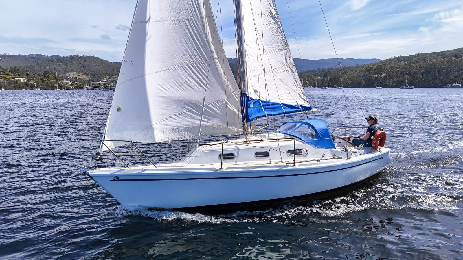 Van De Stadt Spirit 28 SIGNIFICANTLY UPGRADED, EXCELLENT CONDITION!