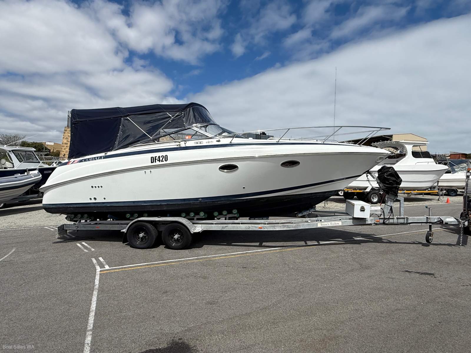 Cobalt 293 Cuddy Cabin NEAT AND VERY CLEAN 502 Mag V8 Mpi Mercruiser
