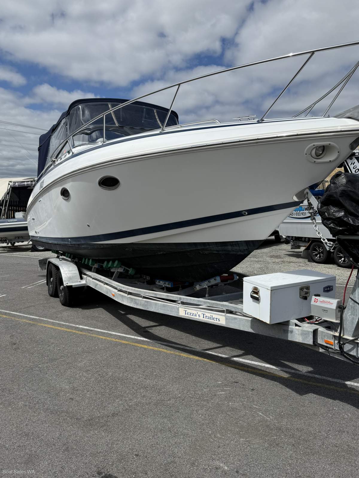 Cobalt 293 Cuddy Cabin NEAT AND VERY CLEAN 502 Mag V8 Mpi Mercruiser