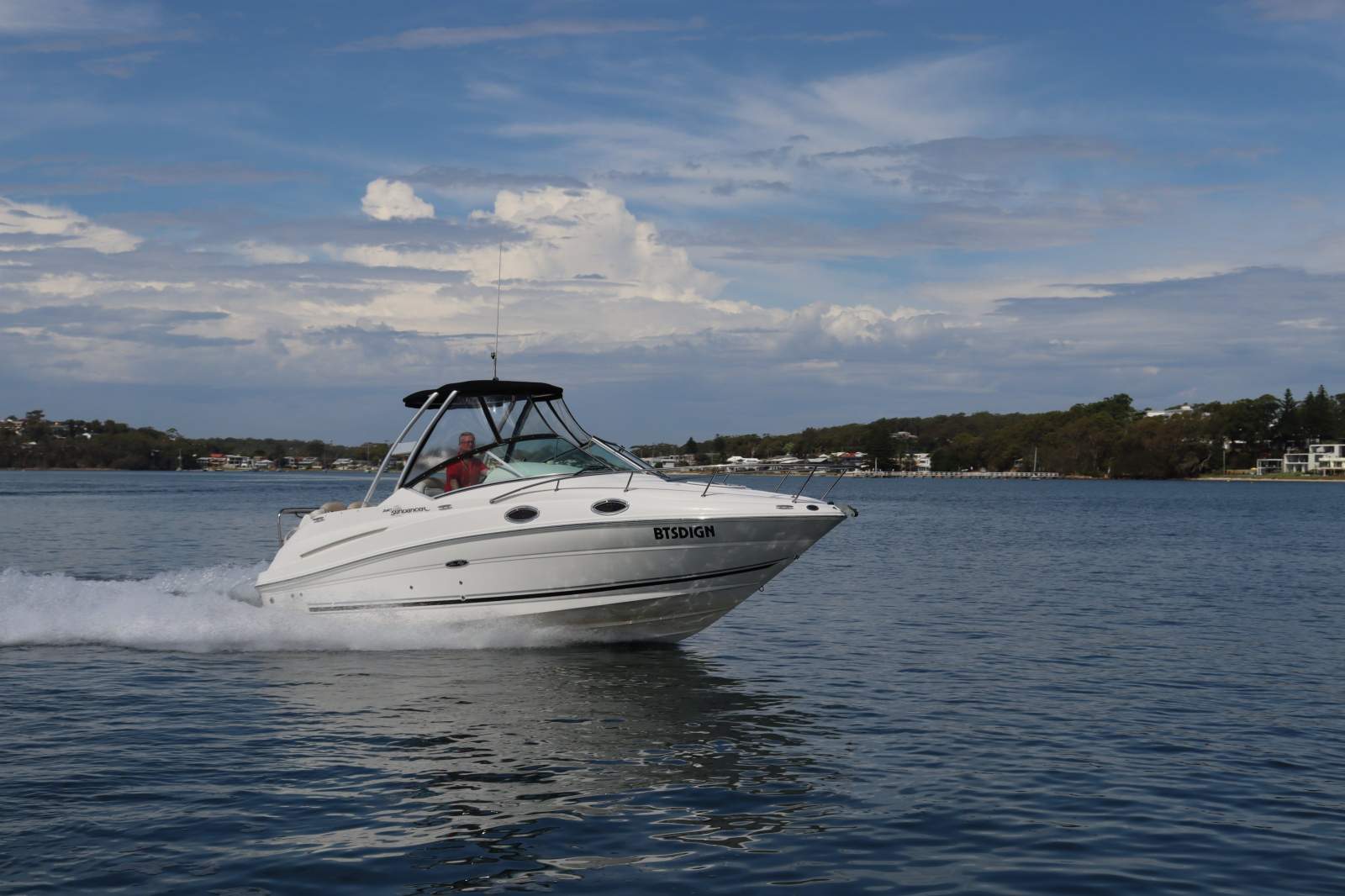 Sea Ray 240 Sundancer