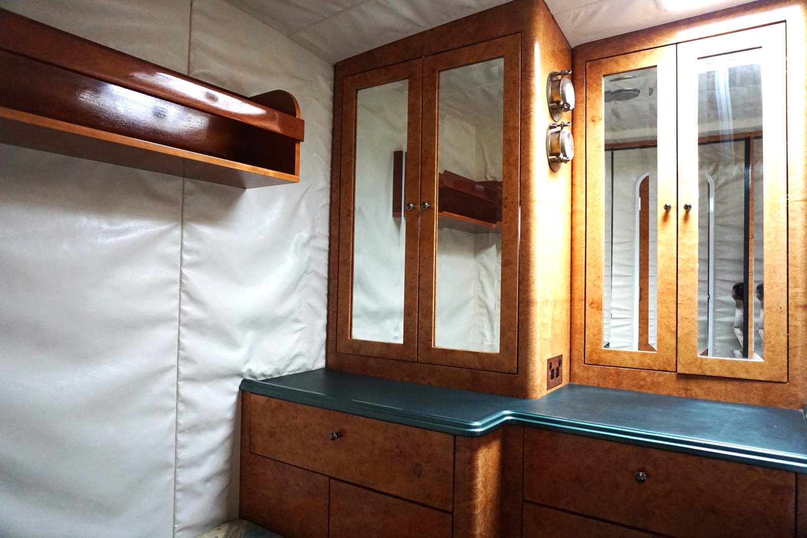 Thomascraft 46 Flybridge