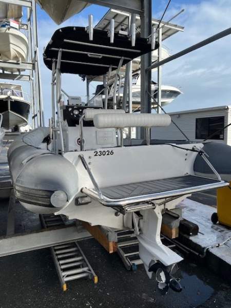 Zodiac Hurricane 733 AD41 Volvo Penta 200hp Sterndrive:Leg is currently disassembled